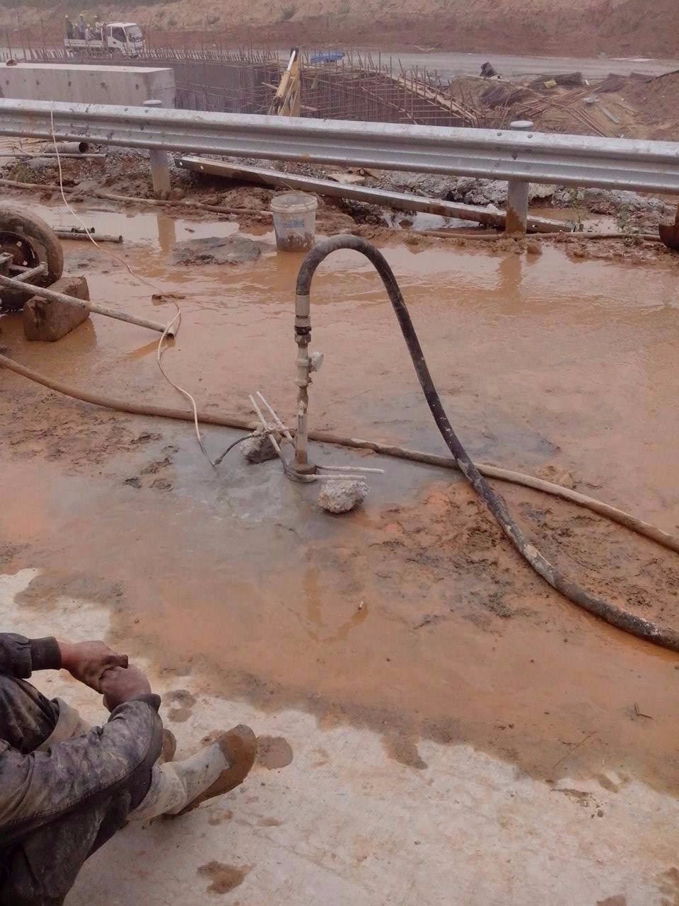 崇礼路基压密注浆